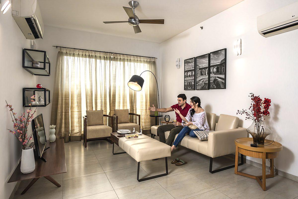 Air-conditioned living room of the sample apartment (actual image)
